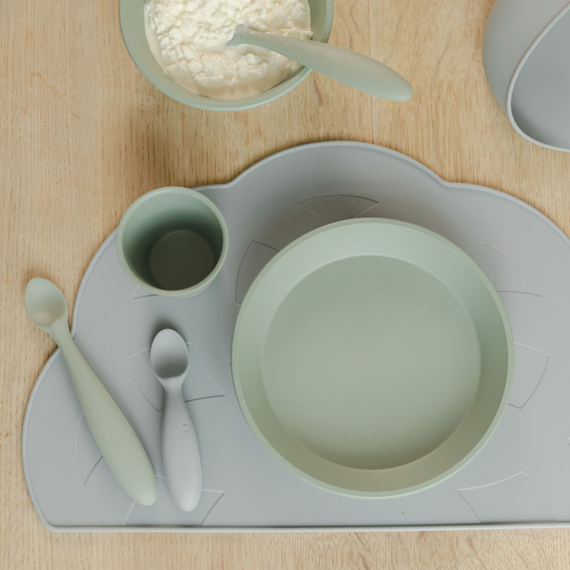 BIBS-silikonove-prestieranie-Boheme_cloud_tanier_lyzicky_square