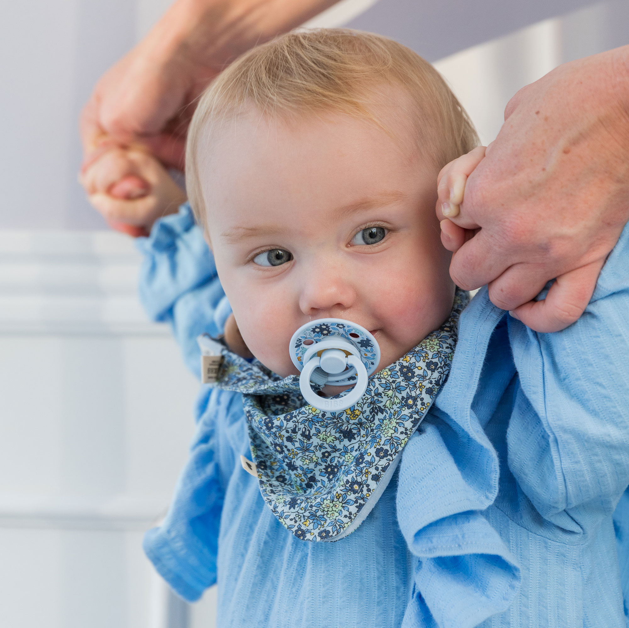 BIBSxLIBERTY-Colour-cumlikslintacik_BabyBlue2_square