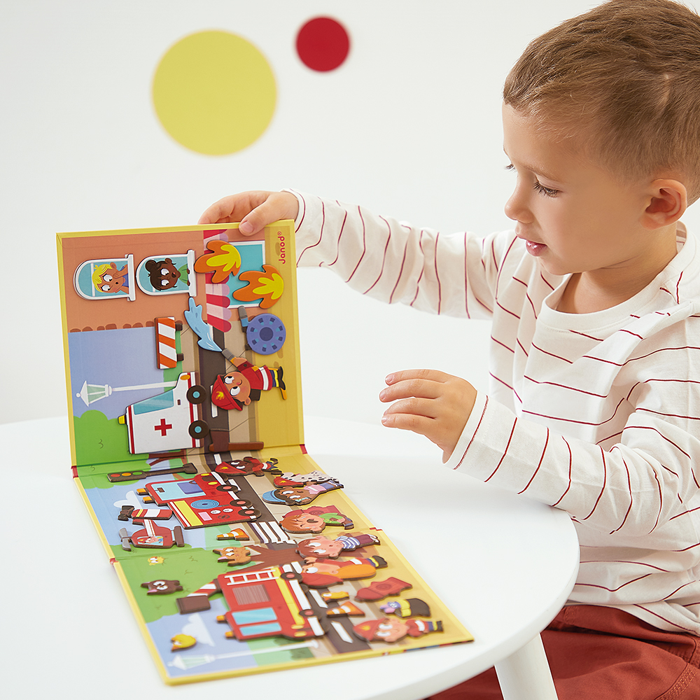 J05453_Janod_Magnetistories_Magneticky_pribeh_Poziarnici_12