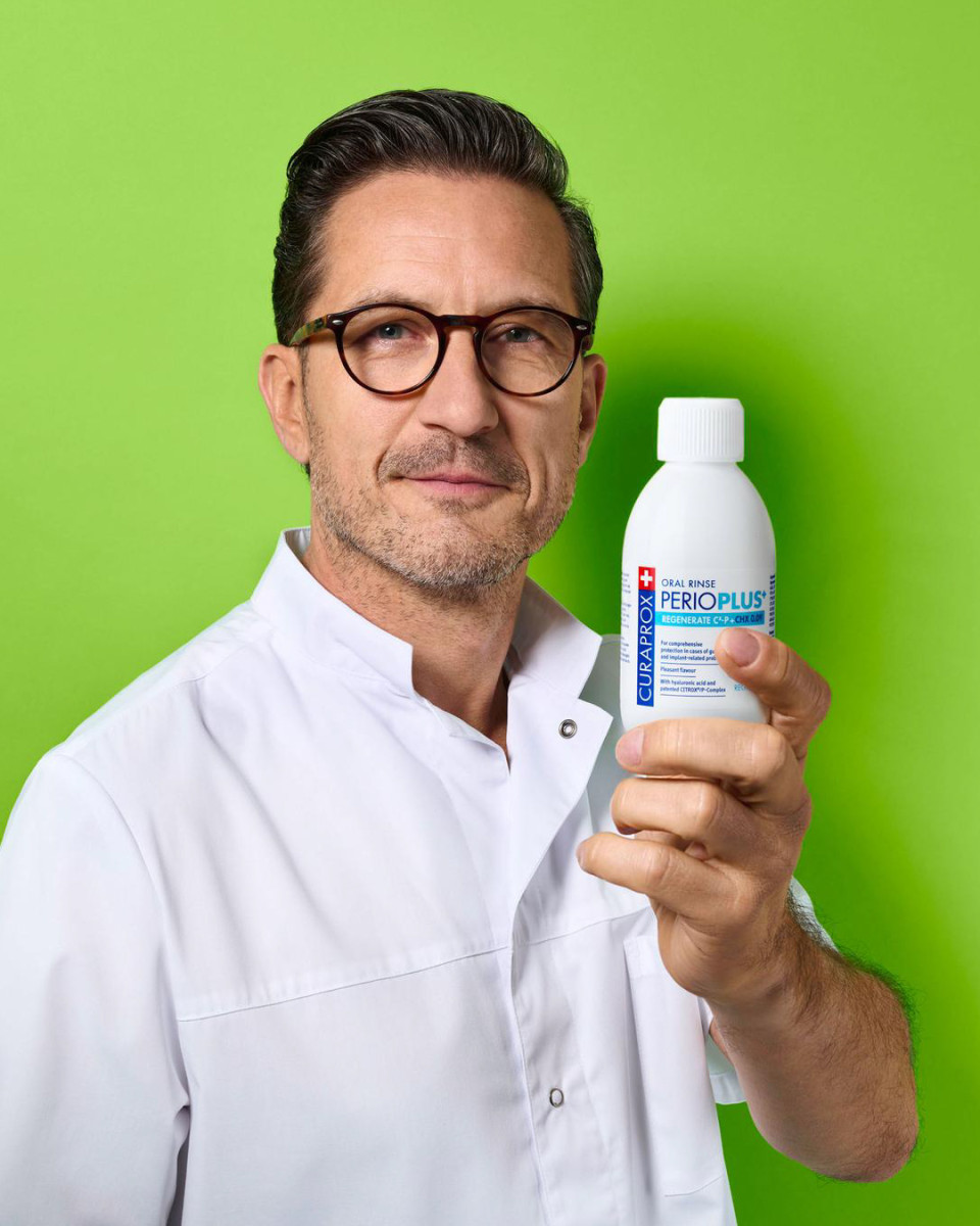 ustna-voda-perio-plus-regenerate-009-chx